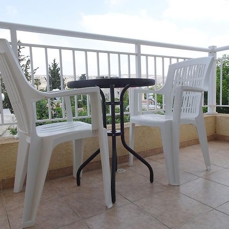 Melpo Court Apartment Geroskipou Exterior foto