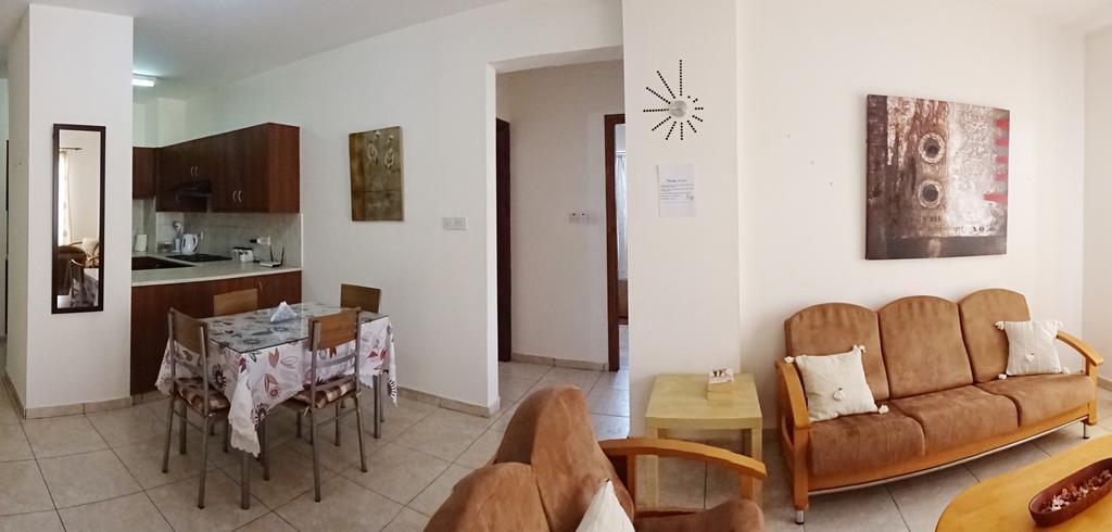 Melpo Court Apartment Geroskipou Exterior foto