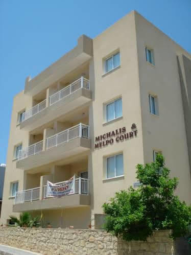 Melpo Court Apartment Geroskipou Exterior foto