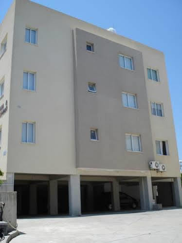 Melpo Court Apartment Geroskipou Exterior foto